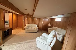 508 Mildred Ave, Weirton, WV 26062 - Photo 10