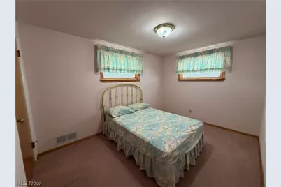 508 Mildred Avenue, Weirton, WV 26062 - Photo 8
