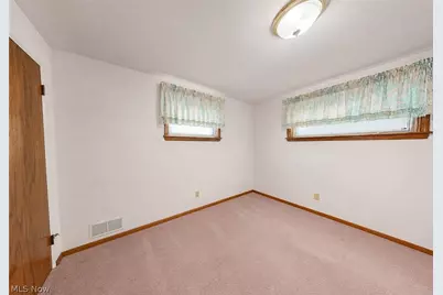508 Mildred Avenue, Weirton, WV 26062 - Photo 10