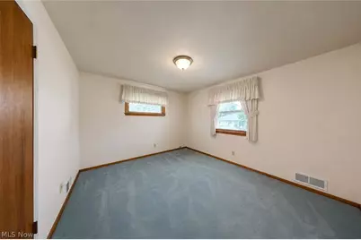 508 Mildred Avenue, Weirton, WV 26062 - Photo 8