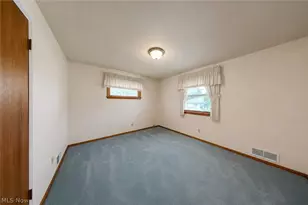 508 Mildred Ave, Weirton, WV 26062 - Photo 8