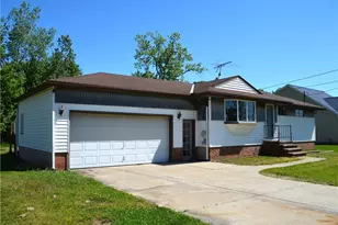 3713 Grafton Rd, Brunswick, OH 44212 - Photo 2