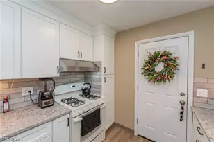 1421 Driftwood Ln, Macedonia, OH 44056 - Photo 12
