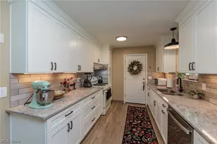 1421 Driftwood Ln, Macedonia, OH 44056 - Photo 10