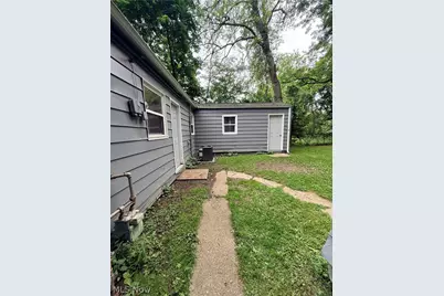 1276 Frederick Boulevard, Akron, OH 44320 - Photo 28