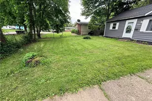 1276 Frederick Blvd, Akron, OH 44320 - Photo 4