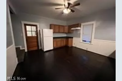 1976 Smithfield Street, Youngstown, OH 44509 - Photo 2