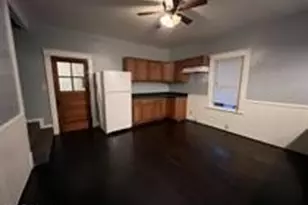 1976 Smithfield St, Youngstown, OH 44509 - Photo 2