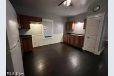 1976 Smithfield Street, Youngstown, OH 44509 - Photo 6