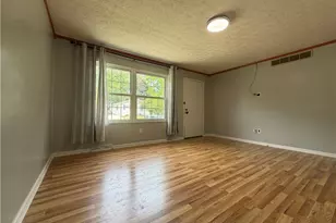 894 Jean Ave, Akron, OH 44310 - Photo 6