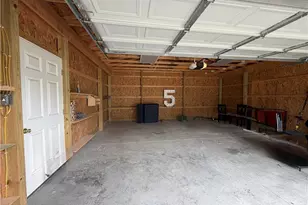 894 Jean Ave, Akron, OH 44310 - Photo 34