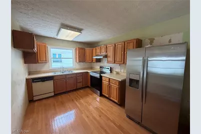 894 Jean Avenue, Akron, OH 44310 - Photo 8