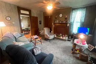 431 W Walnut St, Barnesville, OH 43713 - Photo 2