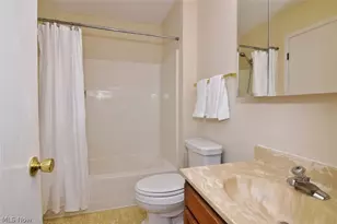 7024 Buckhurst Pl, Concord Twp, OH 44060 - Photo 16