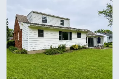 5004 Dunsmore Avenue, Ashtabula, OH 44004 - Photo 2