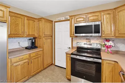 2633 Shamrock Way, Wooster, OH 44691 - Photo 8