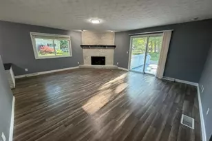717 Hazelwood Dr, Vermilion, OH 44089 - Photo 6