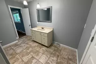 717 Hazelwood Dr, Vermilion, OH 44089 - Photo 14