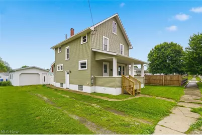 324 E Line Street, Minerva, OH 44657 - Photo 2