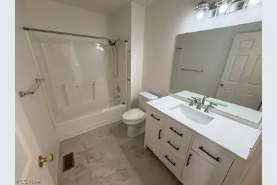240 Steeplechase, Wickliffe, OH 44092 - Photo 14