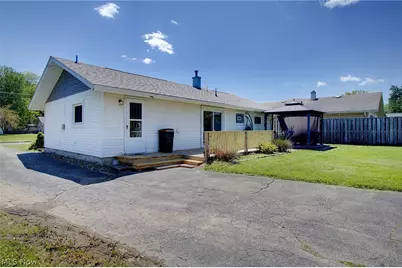 410 Southward Drive, Youngstown, OH 44515 - Photo 14