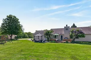 10650 Holi Dale Dr, Chardon, OH 44024 - Photo 46
