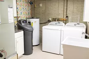 193 Greentree Dr, St Clairsville, OH 43950 - Photo 22