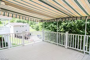 193 Greentree Dr, St Clairsville, OH 43950 - Photo 4