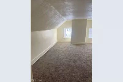34 Illinois Avenue, Youngstown, OH 44505 - Photo 8