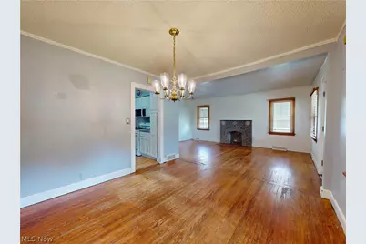 1560 Biltmore Road, Lyndhurst, OH 44124 - Photo 6