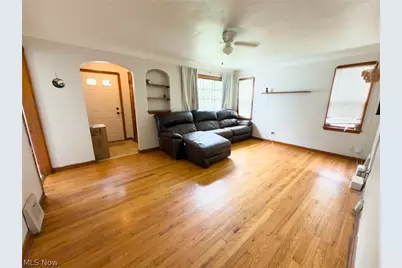 13606 Wainstead Avenue, Loveland, OH 44111 - Photo 8