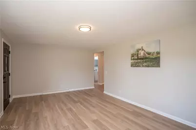 11391 Michelle Drive NW, Canal Fulton, OH 44614 - Photo 8