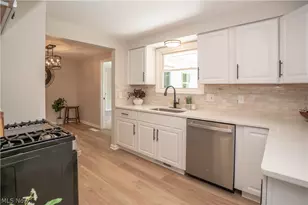 11391 Michelle Dr NW, Canal Fulton, OH 44614 - Photo 12