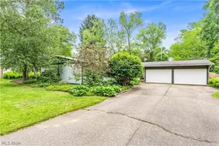 478 Tamiami Trail, Akron, OH 44303 - Photo 2