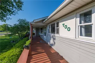 700 Harris Rd, Sheffield Lake, OH 44054 - Photo 6