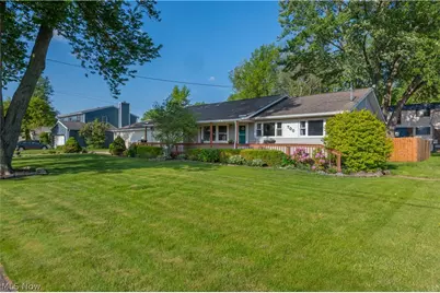 700 Harris Road, Sheffield Lake, OH 44054 - Photo 2