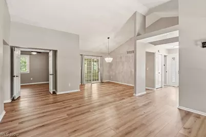 1715 Windrow Lane, Grandview Heights, OH 44147 - Photo 4