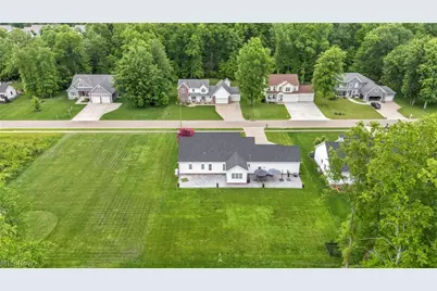 533 Terra Verde Avenue, Columbiana, OH 44408 - Photo 2