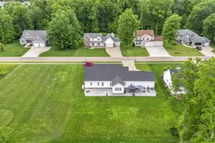 533 Terra Verde Ave, Columbiana, OH 44408 - Photo 2
