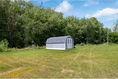 2419 Meadow Spring Circle, Akron, OH 44312 - Photo 34