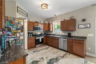 3097 Brumbaugh St NW, Uniontown, OH 44720 - Photo 10