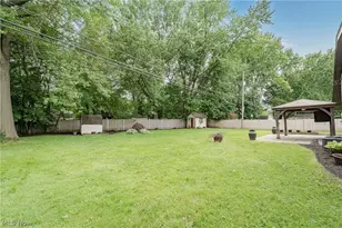 23823 Beaumont Dr, North Olmsted, OH 44070 - Photo 26