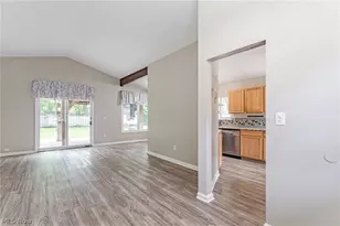 23823 Beaumont Dr, North Olmsted, OH 44070 - Photo 4