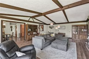 183 Sunrise Dr, Amherst, OH 44001 - Photo 16