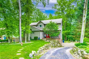 4364 Laburnum Dr, Akron, OH 44319 - Photo 2