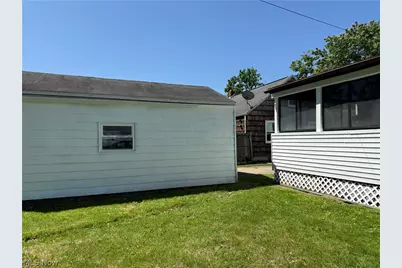 1892 Drexel Avenue NW, Warren, OH 44485 - Photo 32