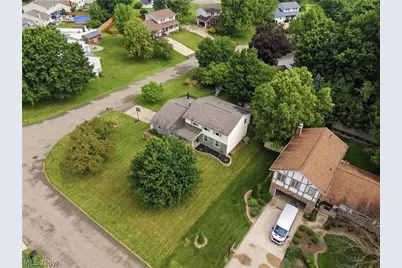 2681 Country Squire Street NW, Uniontown, OH 44685 - Photo 42