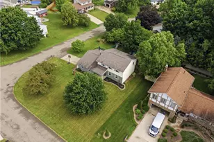 2681 Country Squire St NW, Uniontown, OH 44685 - Photo 42
