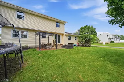 2681 Country Squire Street NW, Uniontown, OH 44685 - Photo 36