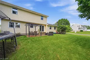 2681 Country Squire St NW, Uniontown, OH 44685 - Photo 36
